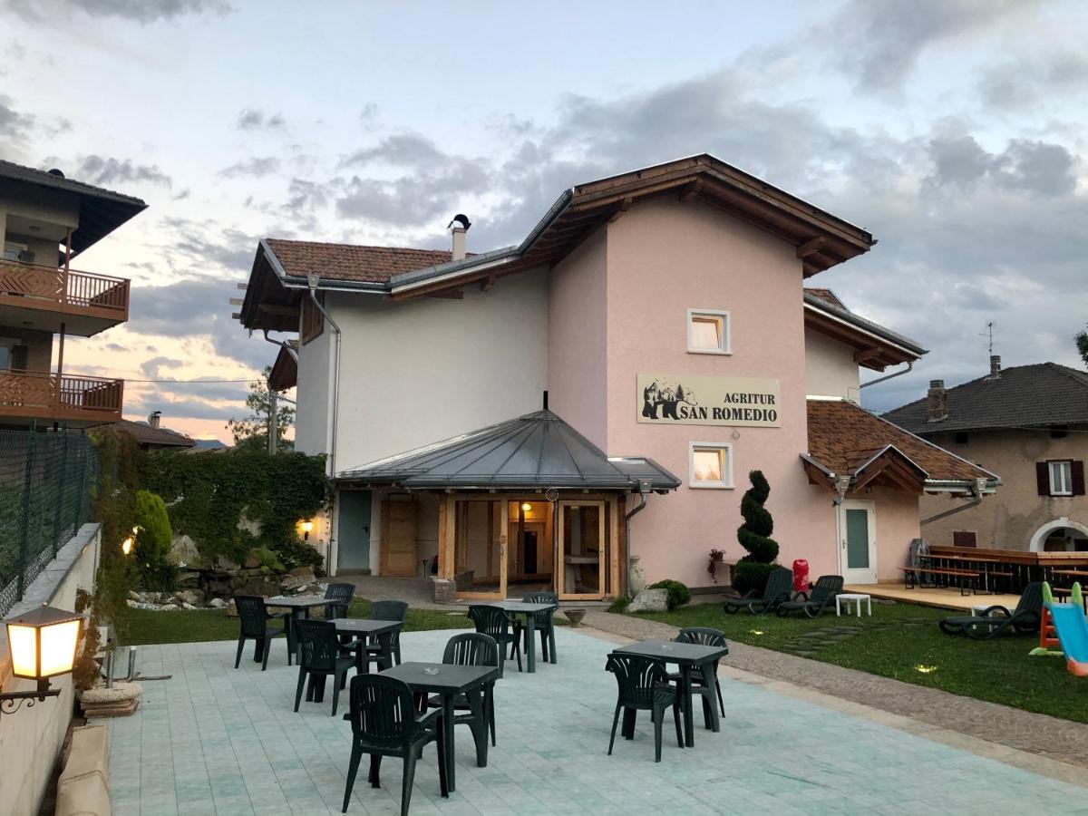 San Romedio Agriturismo Romeno 外观 照片